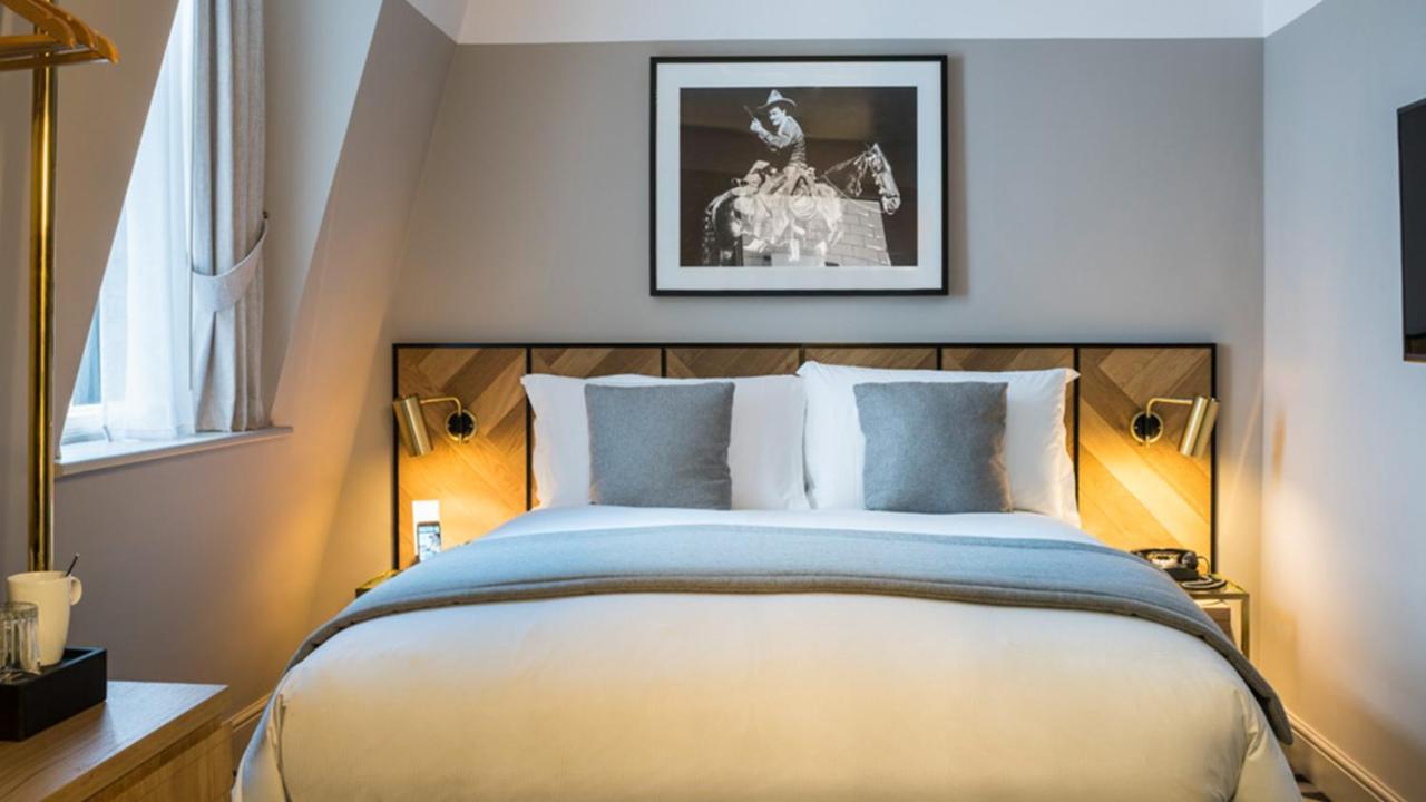 วิกตอรี เฮาส์ ลอนดอน Hotel ภายนอก รูปภาพ