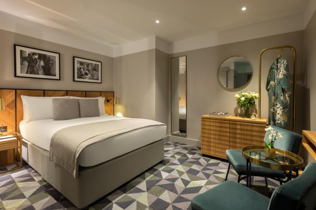 วิกตอรี เฮาส์ ลอนดอน Hotel ภายนอก รูปภาพ