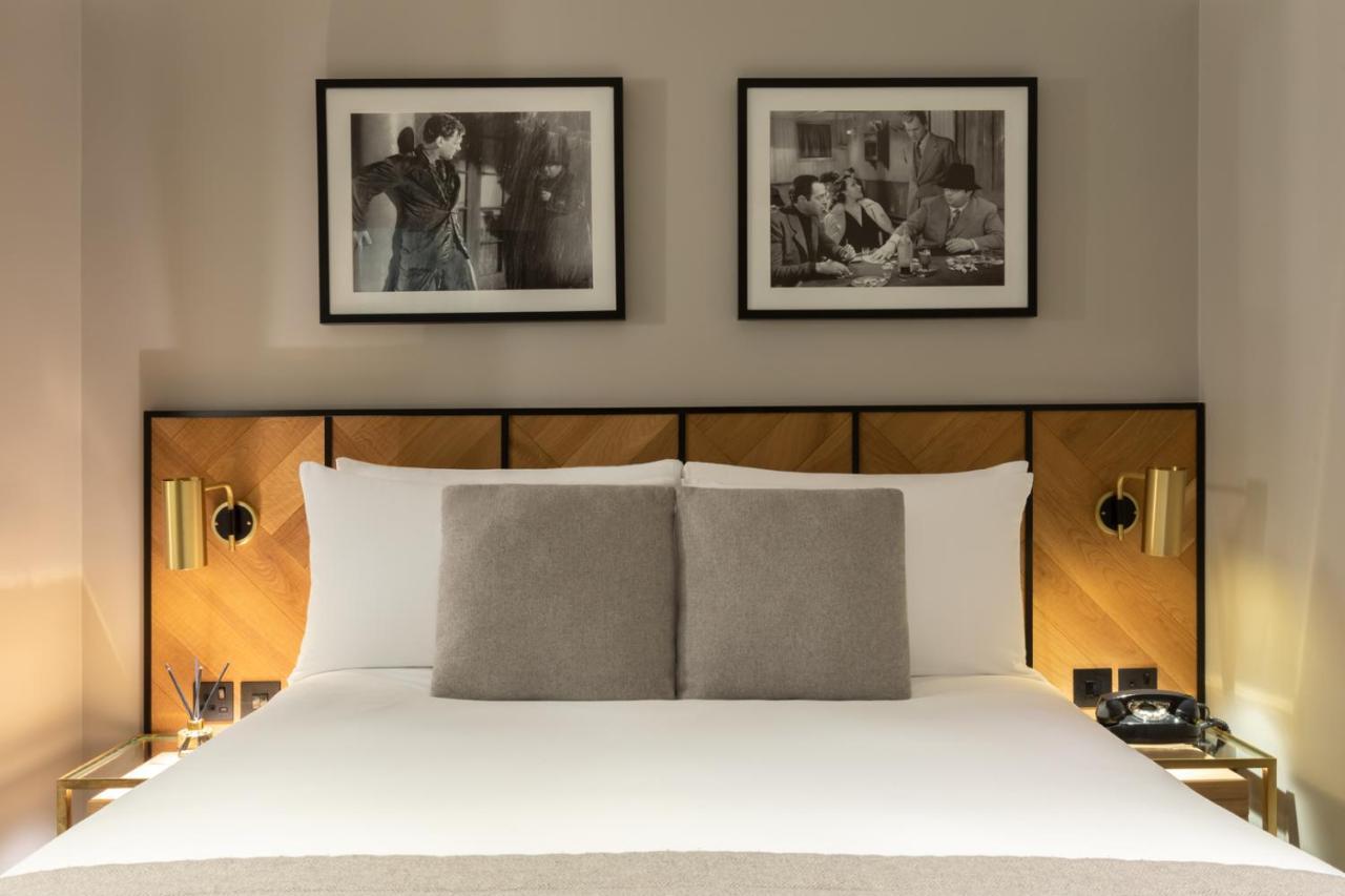 วิกตอรี เฮาส์ ลอนดอน Hotel ภายนอก รูปภาพ